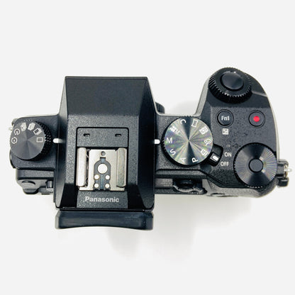 美品 Panasonic LUMIX DMC-G7 ボディ【C4086-60】