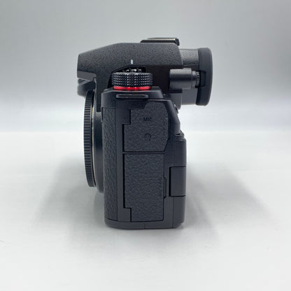 美品 パナソニック Panasonic LUMIX S5II DC-S5M2 ミラーレス一眼【C5955-60】