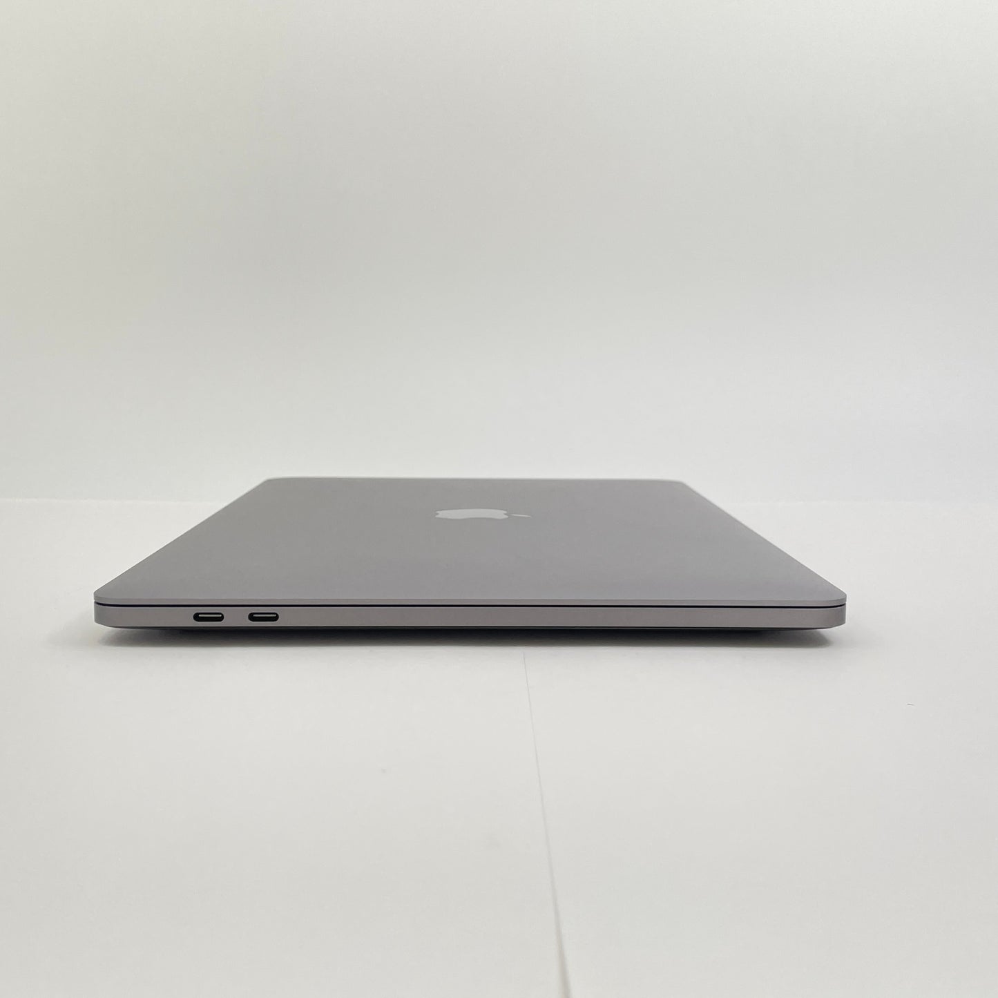MacBook Pro 2020 13インチ 1.4GHz クアッドコア i5 8GB 256GB スペースグレイ MXK32J/A 【C6714−100】