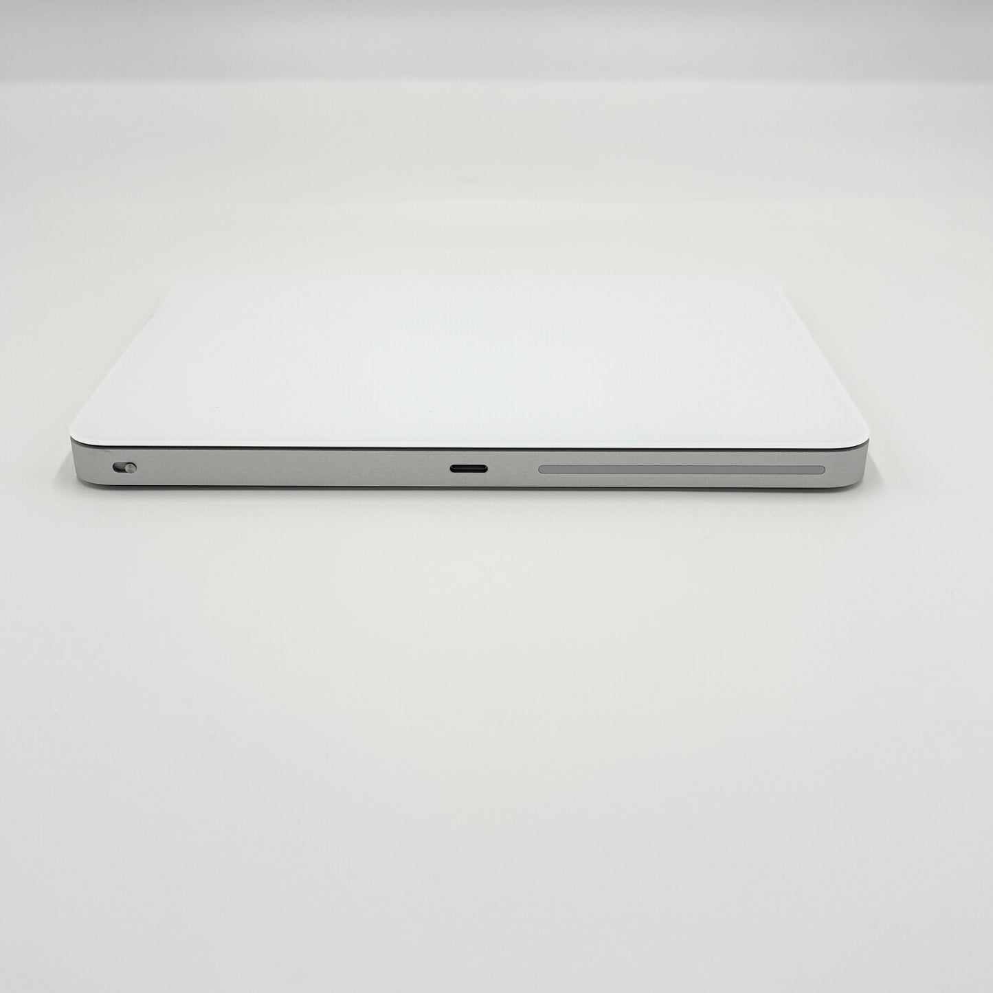 美品 Apple Magic Trackpad MK2D3ZA/A【C5995-C】