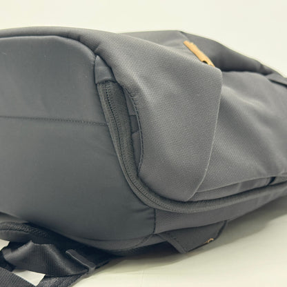 未使用 OneGo Lite Backpack 12L (マットブラック) バックパック　カメラバッグ【C7566-100】