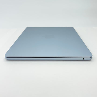 新品同様 美品 MacBook Air 13インチ M4 2025 10コアCPU 8コアGPU 16GB 256GB USキー 充放電回数10回 バッテリー最大容量100%【C5499-80】