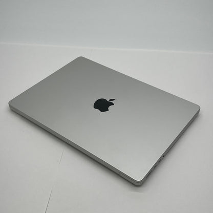美品 Apple Macbook Pro M4 14インチ 24GB SSD 1TB MCX14J/A シルバー バッテリー最大容量100%【C6379-80】