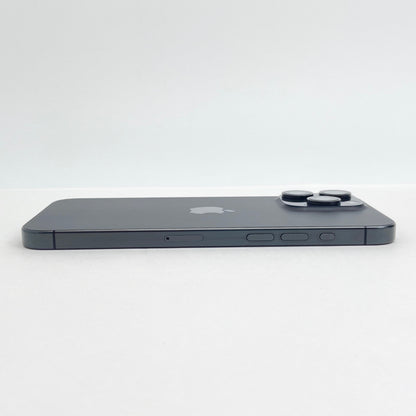 良品 iPhone 15 Pro Max MU6P3J/A  256GB SIMフリー バッテリー最大容量91% 【C7001-C】