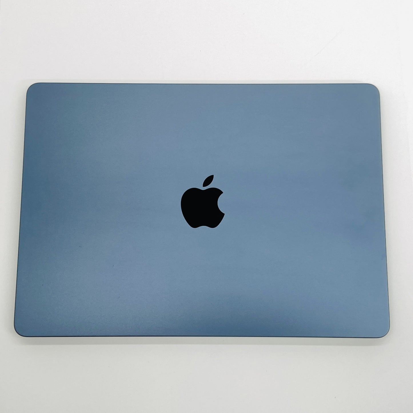 Apple MacBook Air Liquid Retina 13.6インチ (Mid 2022) M2 8コア 8GB SSD 256GB ミッドナイト MLY33J/A バッテリー最大容量88% 付属品完備 【C7745-80】