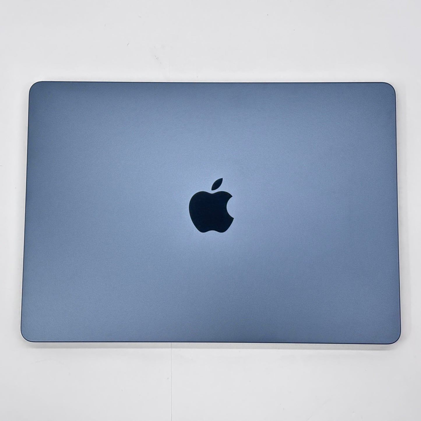 美品 MacBook Air 13インチ M5 16GB 512GB MDHE4J/A ミッドナイト バッテリー最大容量100% 限定保証あり【C8349-80】