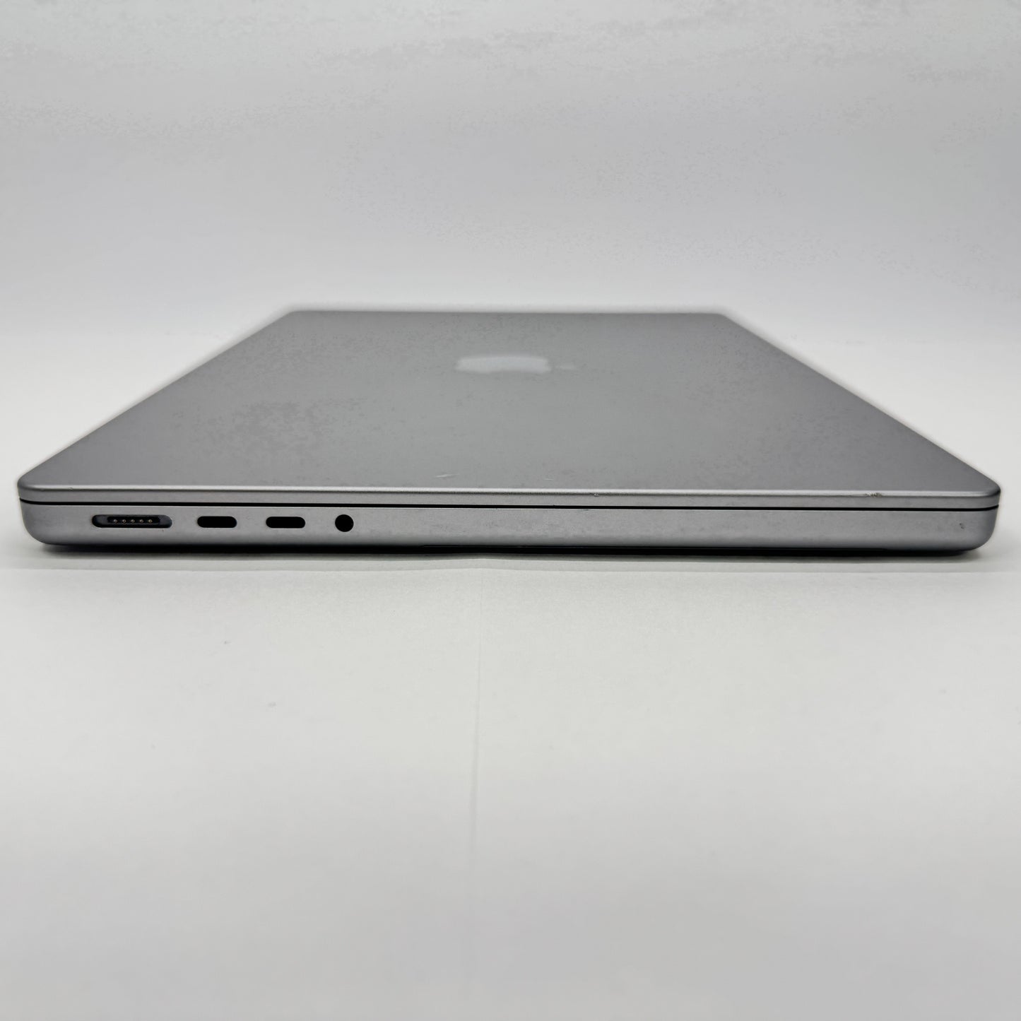 Apple MacBook Pro 2023 14インチ M3 8GB SSD 1TB MTL83J/A バッテリー最大容量97%【C8242-80】
