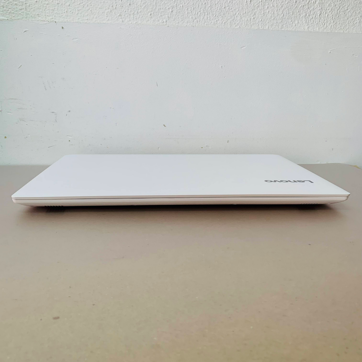 美品 Lenovo  idea pad 330-15IKB i7 8550U 8GB HDD 1TB 【C1774-100】