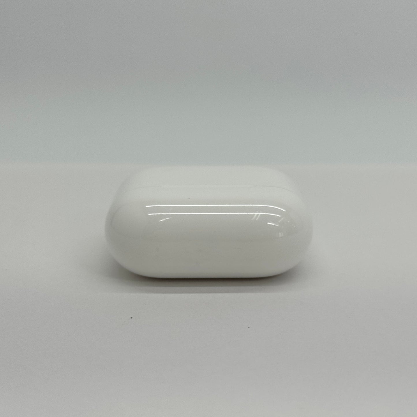 Apple AirPods 4 (ANC)  A3056 A3055 A3059 Bluetooth ノイズキャンセリング搭載【C7374-N】