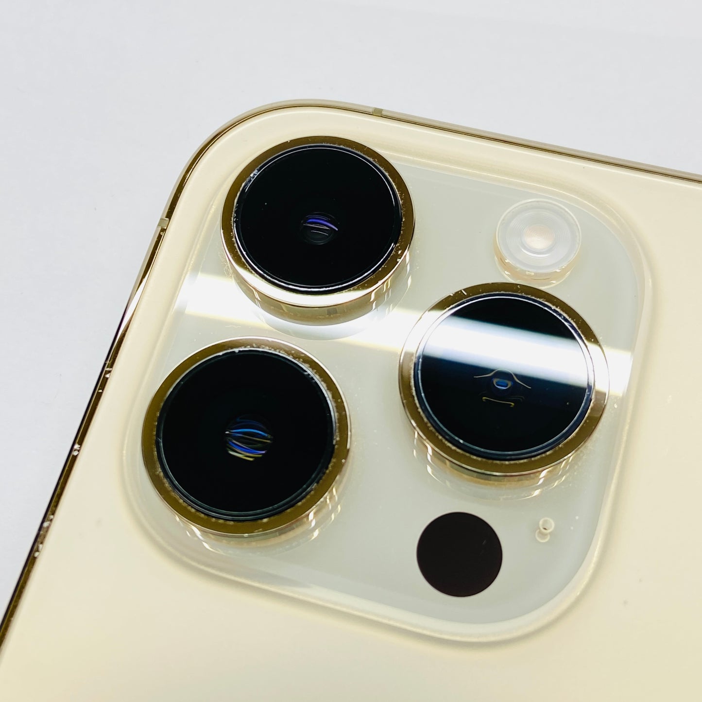 Apple iPhone 14 Pro 256GB ゴールド MQ173J/A SIMフリー 【C4316-C】