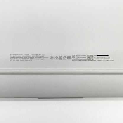 美品 HP Laptop 15-fd0226TU ノートPC Core i5-1334U 8GB SSD 256GB Windows11Home 15.6インチ FHD バッテリー最大容量94% 【C6460-100】