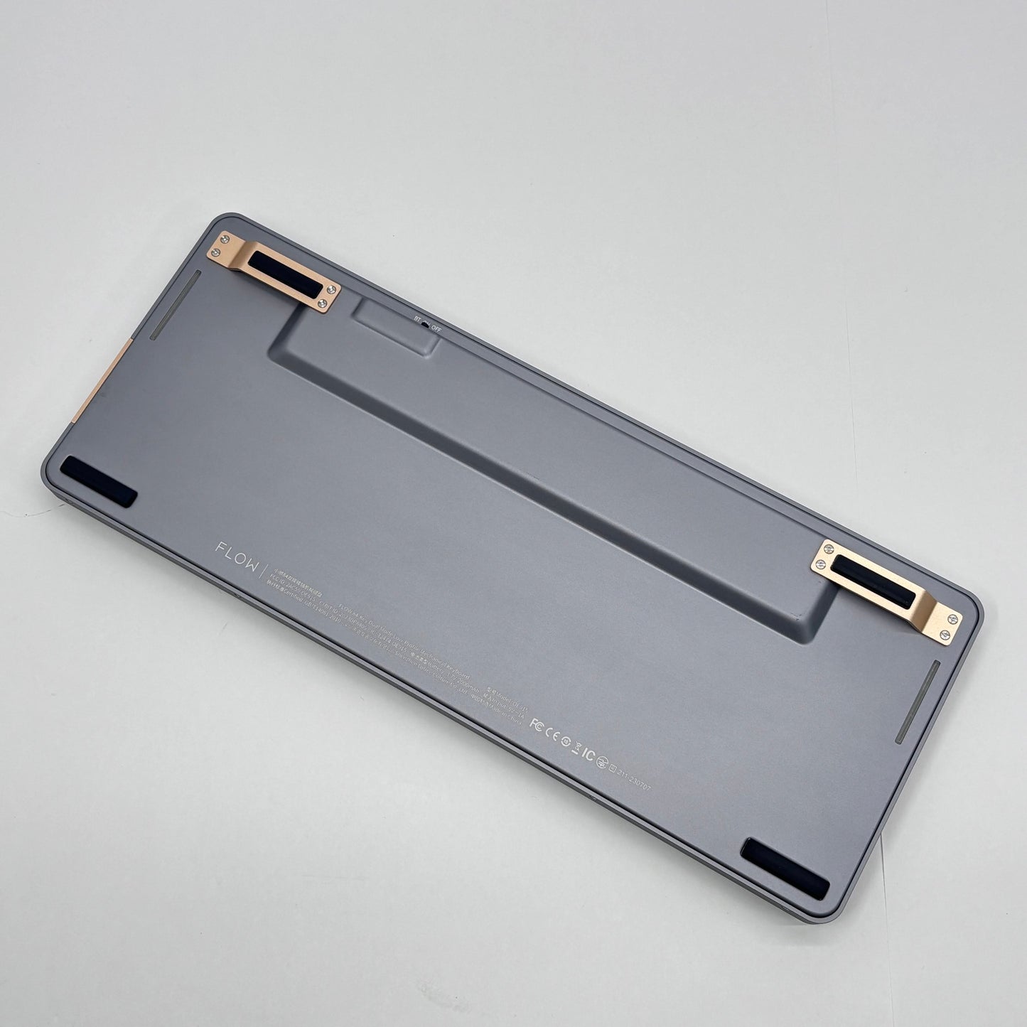美品 Lofree Flow  84キー ロープロファイル メカニカルキーボード OE915【C8382-80】