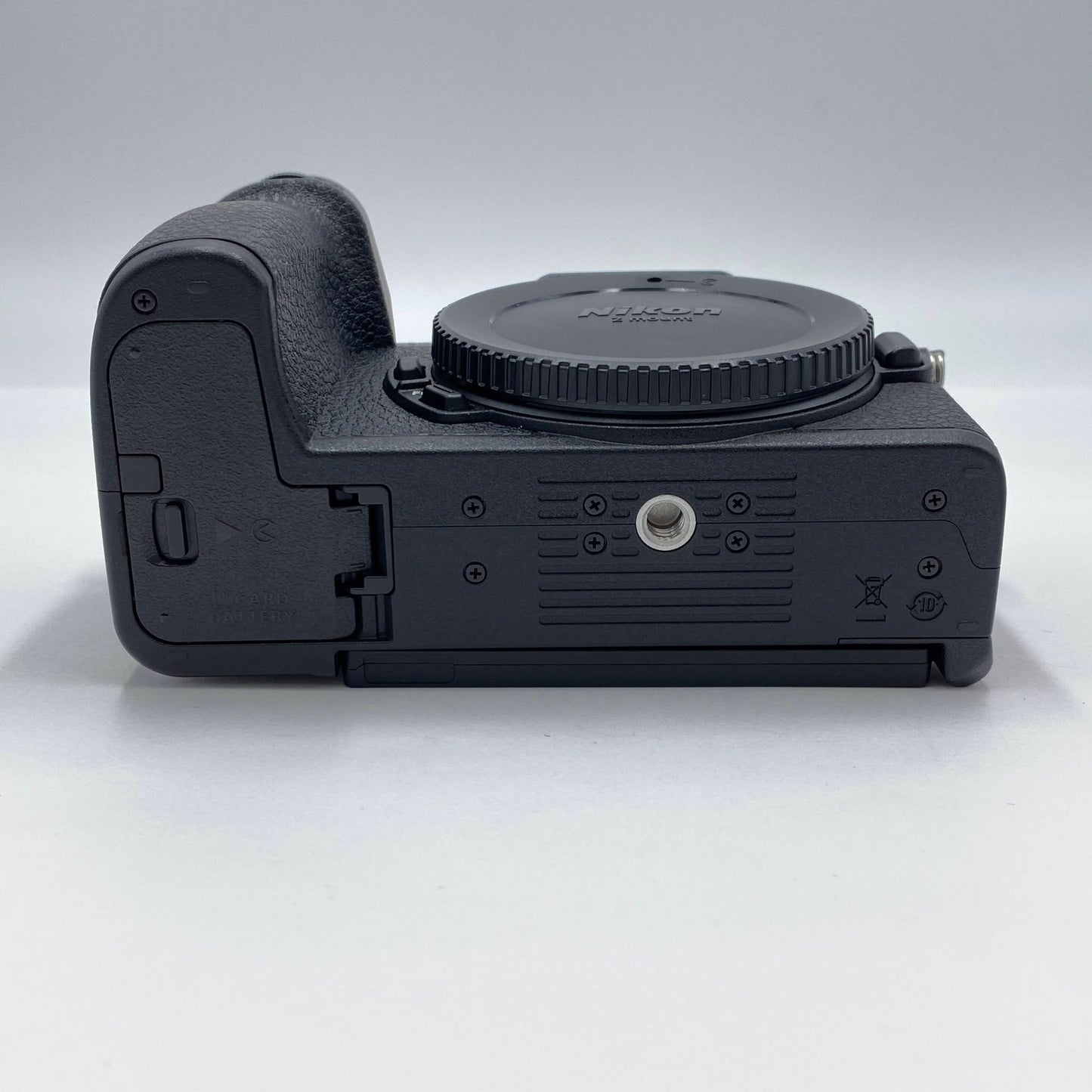 新品同様 美品 Nikon Z50 II ボディ ショット数2,725枚 【C4626-80】