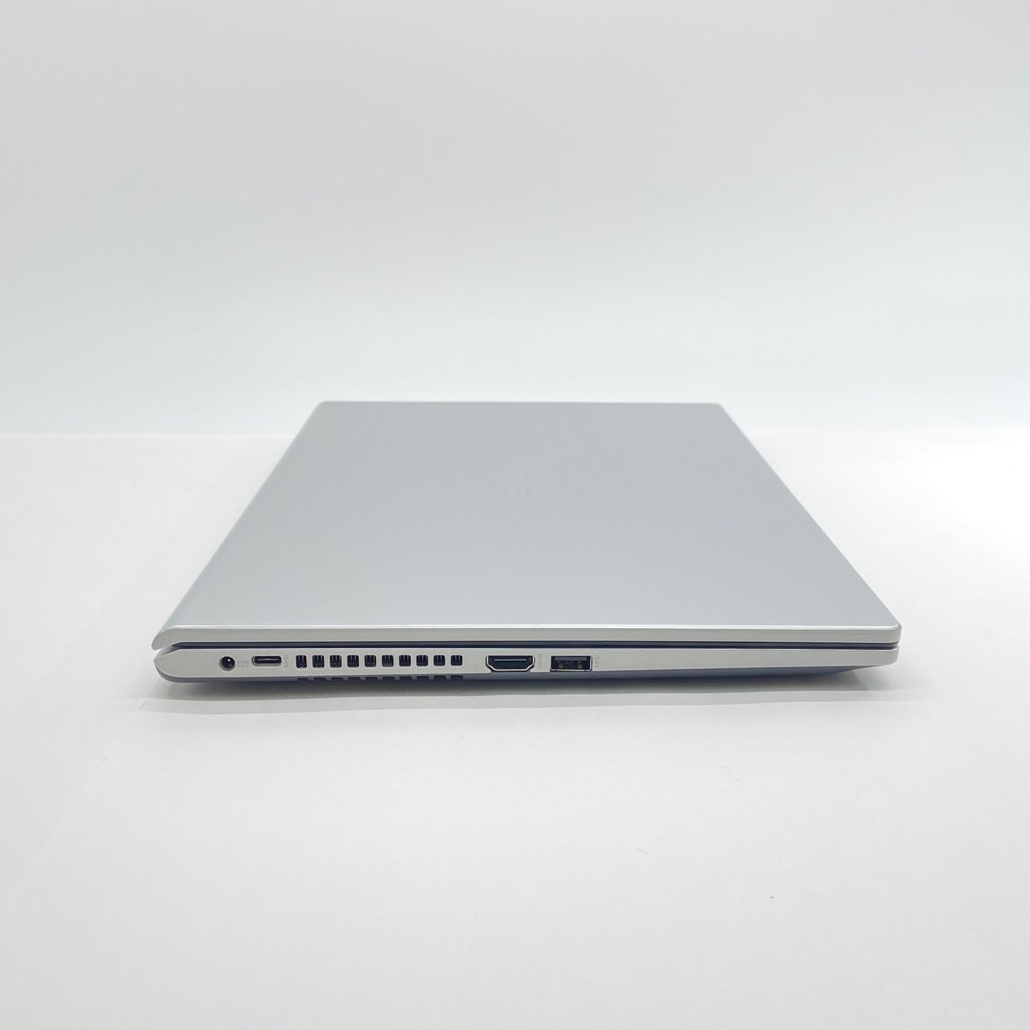 ASUS X515JA-BQ3061W i5-1035G1 8GB SSD 512GB Winodows 11Home バッテリー最大容量89%【C6208-80】