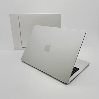 新品同様 美品 Apple MacBook Air 13インチ M5 10コアCPU 10コアGPU 32GB 1TB US配列 シルバー バッテリー最大容量100%【C9101-80】