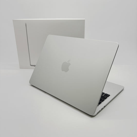 新品同様 美品 Apple MacBook Air 13インチ M5 10コアCPU 10コアGPU 32GB 1TB US配列 シルバー バッテリー最大容量100%【C9101-80】
