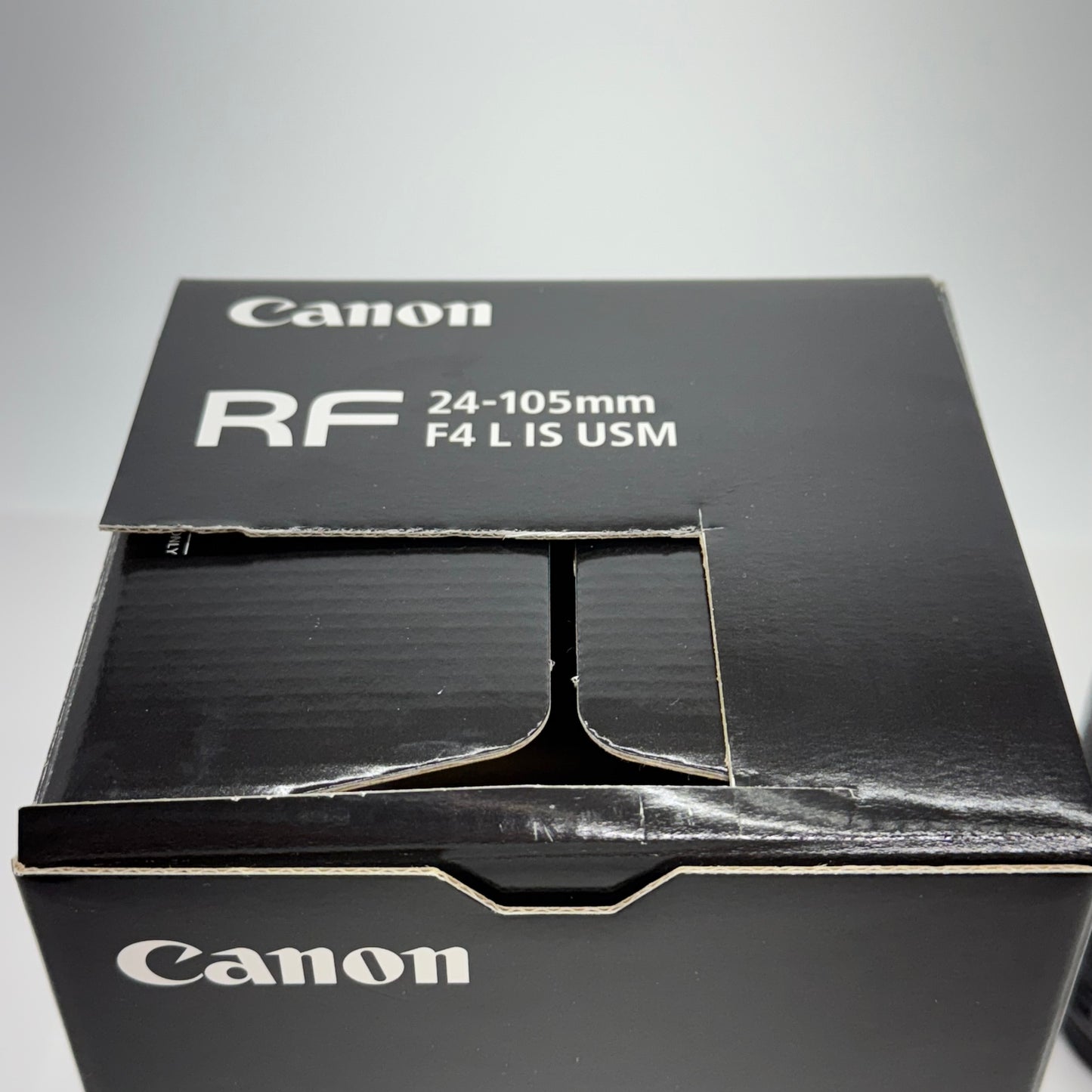 美品 新品同様 Canon RF24-105mm F4 L IS USM 標準ズームレンズ 【C4428-80】