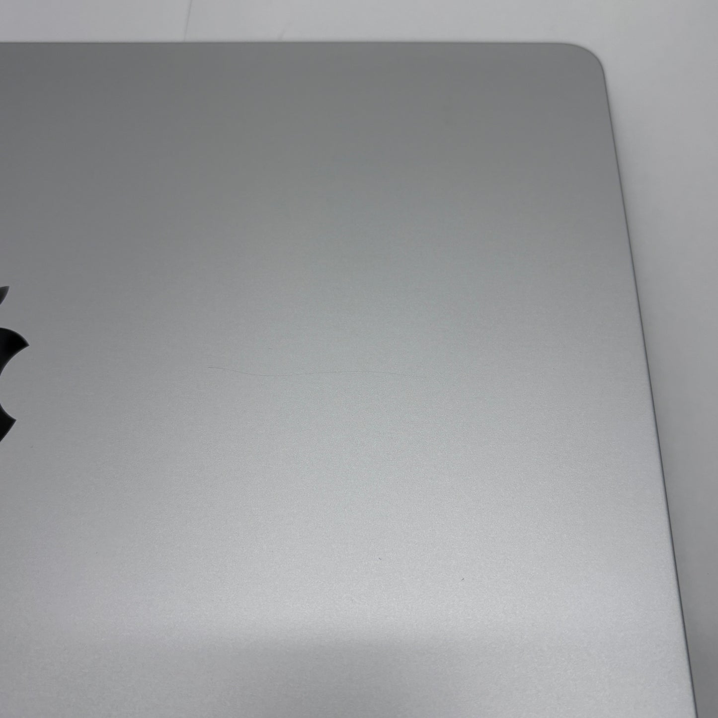 MacBook Air 13インチ M2 2022 8コアCPU 8コアGPU 8GB 256GB MLXY3J/A シルバー バッテリー最大容量100%【C8200-80】