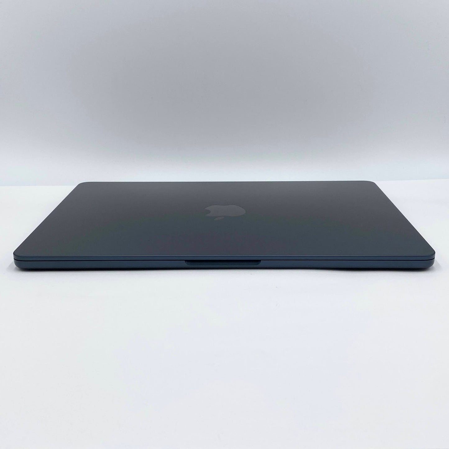 バッテリー最大容量100% 新品同様 美品 MacBook Air 13インチ M4 2025 10C CPU/10C GPU 16GB 256GB 充放電回数4回 C3885 80サイズ発送