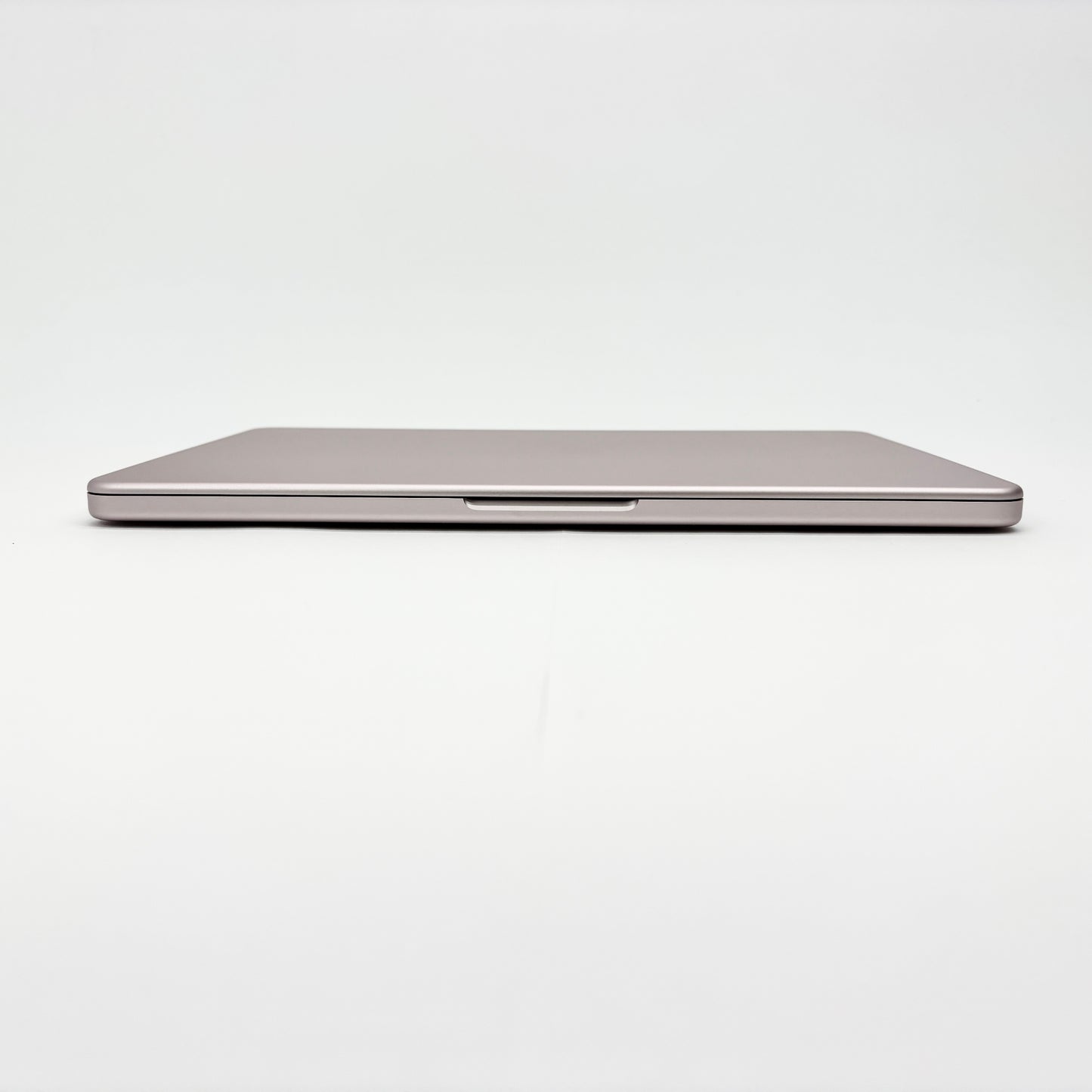 美品 MacBook Neo 13インチ 2026 Apple A18 Pro 6コア 8GB SSD 256GB ブラッシュ MHFH4J/A バッテリー最大容量100% 限定保証あり【C8785-80】