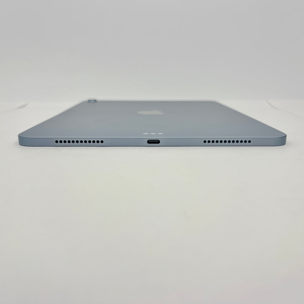 美品 iPad Air 第4世代 Wi-Fi 256GB A2316 MYFY2J/A スカイブルー【C9207-60】