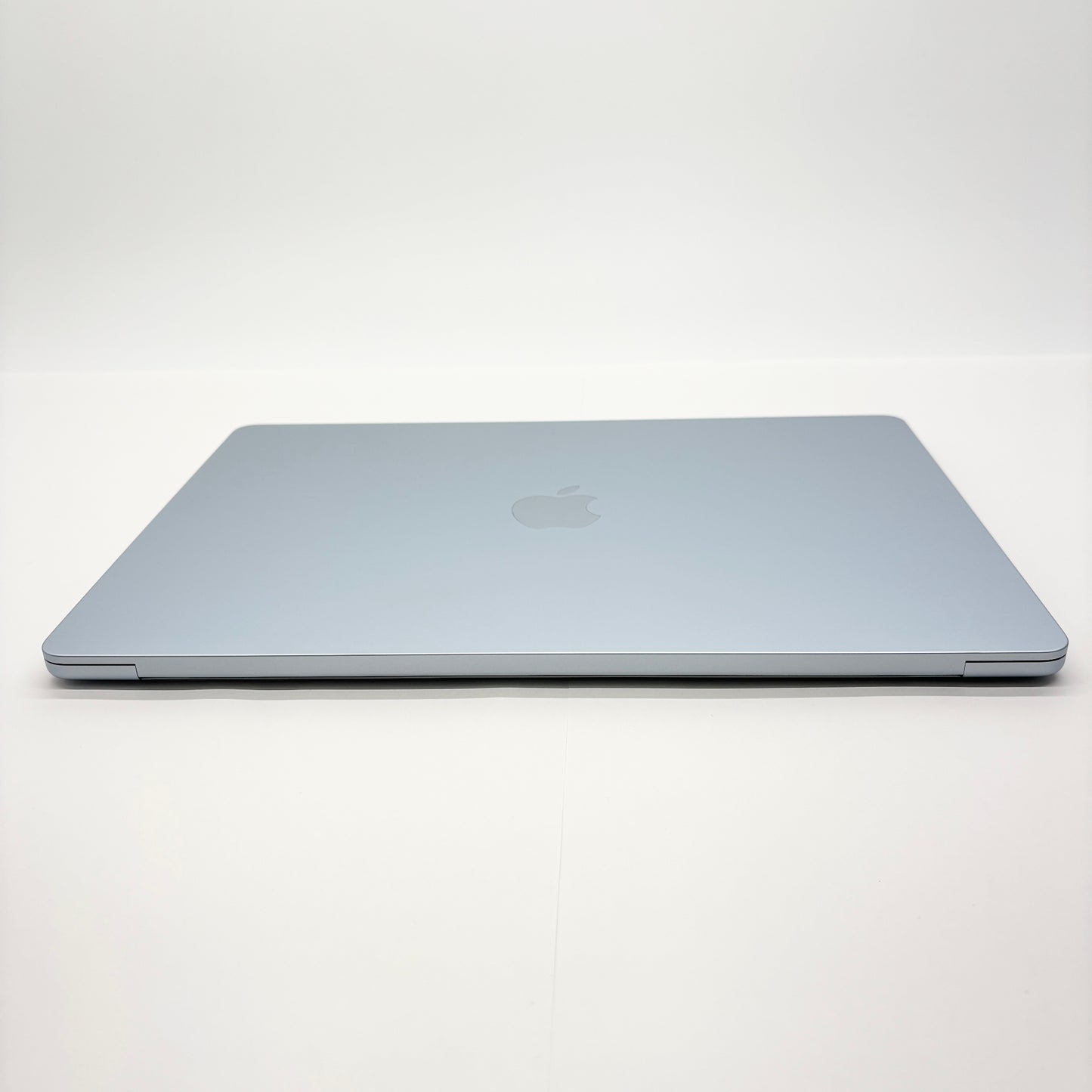 Apple MacBook Air 15インチ M4(10コアCPU/10コアGPU) 16GB 256GB スカイブルー MC7A4J/A バッテリー最大容量100% 【C7873-80】