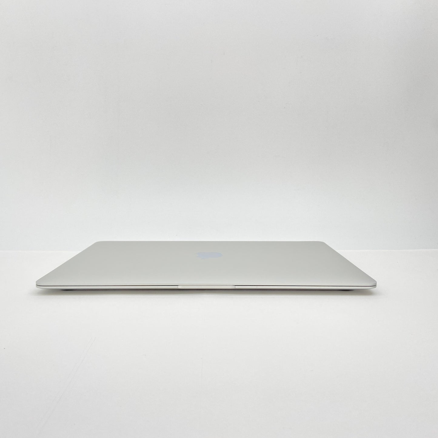 MacBook Air 2020 M1 8GB 256GB MGN93J/A シルバー バッテリー最大容量95%  【C6428-80】