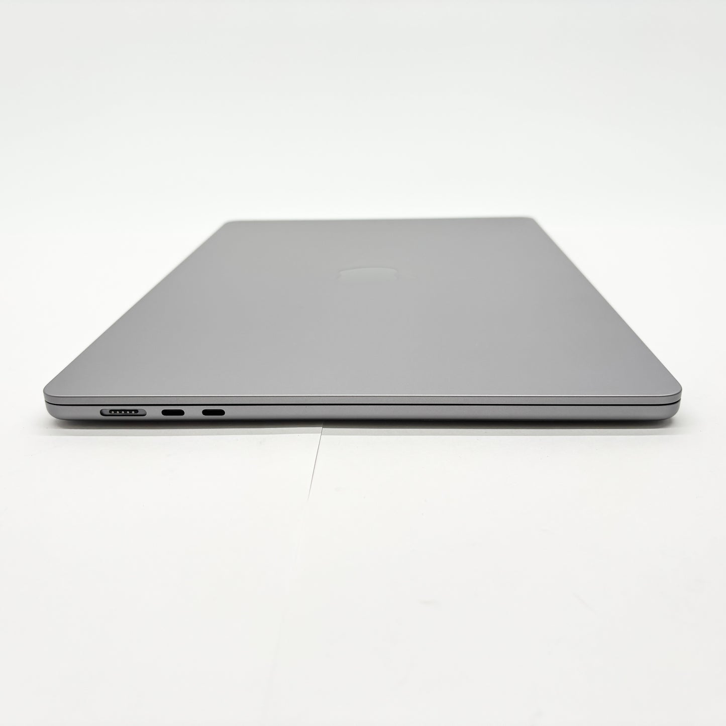 Apple MacBookAir 15インチ M2 16GB 512GB 充放電回数26回 バッテリー最大容量98%【C7689-80】