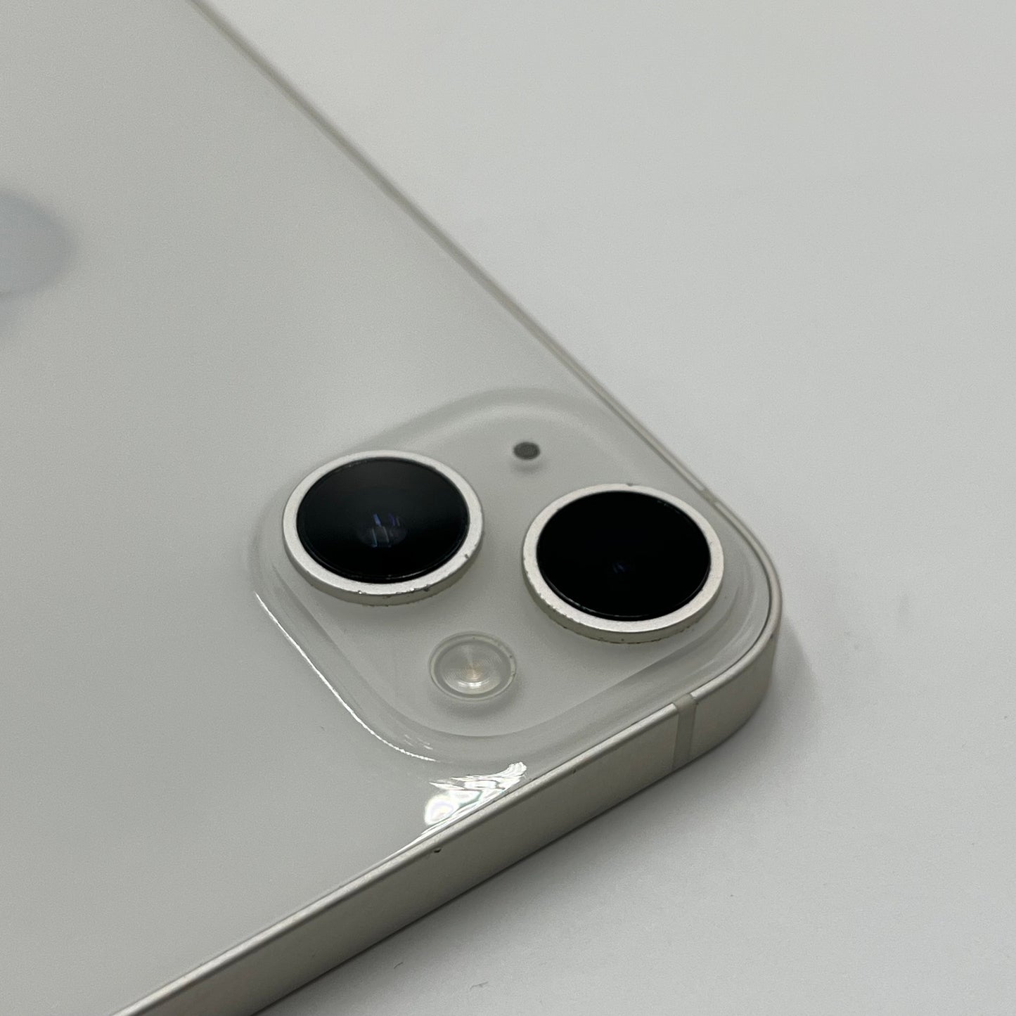 Apple iPhone 14 128GB スターライト A2881 MPUQ3J/A バッテリー最大容量73%【C5300-C】