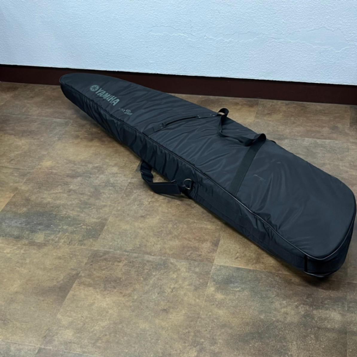 YAMAHA SLB-100 サイレントウッドベース 電子楽器【5417】 スタンドは付属しません。