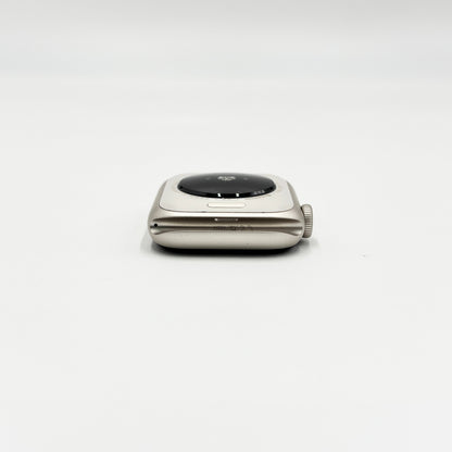 美品 Apple Watch SE3 第3世代 40ｍｍ GPSモデル MEHV4J/A スターライトアルミ+ブラックスポーツバンドS/M 付属品完備【C8966-C】
