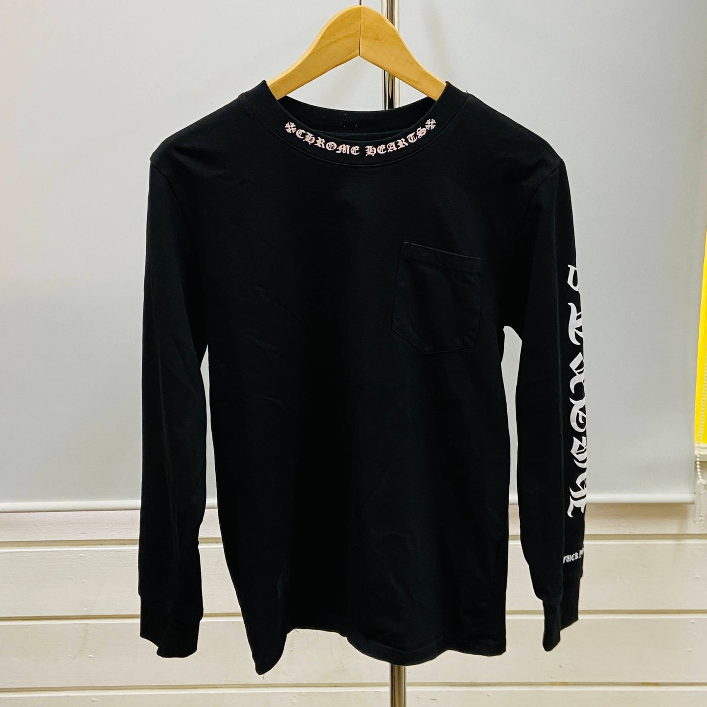 CHROME HEARTS 　クロムハーツ　オールドイングリッシュ　 長袖　Tシャツ　【C2602】