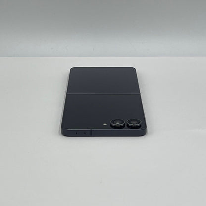 美品 Samsung サムスン Galaxy Z Flip7 256GB SM-F766Q バッテリー性能良好(80%以上) 国内版【C6238-C】