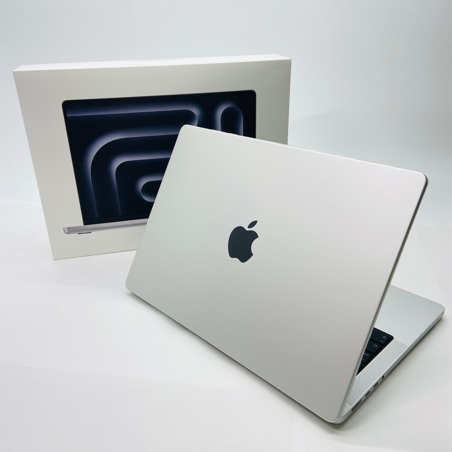 バッテリー最大容量100% 美品 MacBook Pro 14インチ M4Proチップ 24GB 2TB おまけ付き【C4235-80】