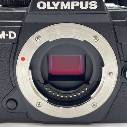 OLYMPUS OM-D E-M5 Mark III 14-150mm II レンズキット 【C4574-80】