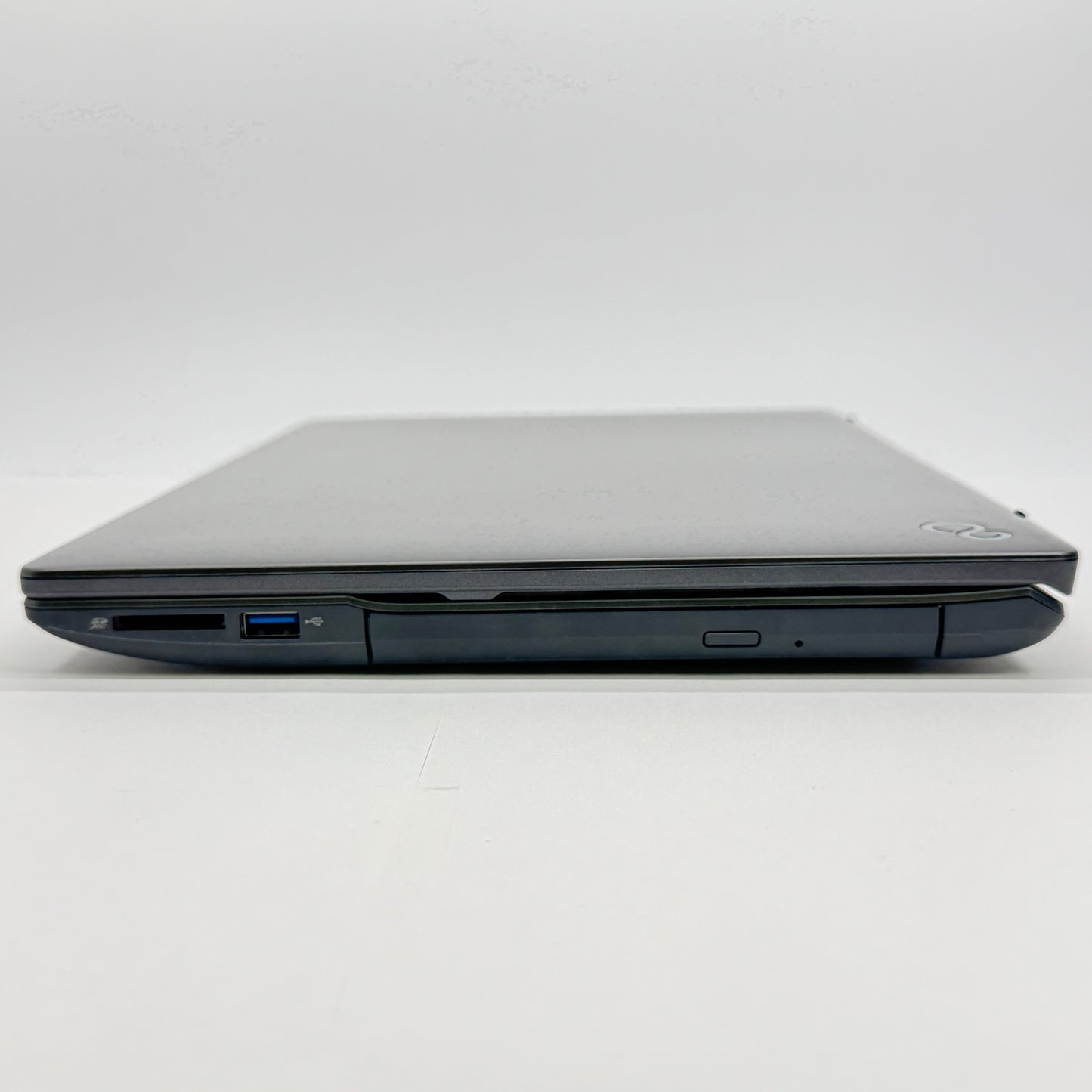美品 FUJITSU LIFEBOOK AH51/J3 i7-1255U 16GB SSD 512GB 16インチ WUXGA Windows11Home バッテリー最大容量91% 【C6952-80】