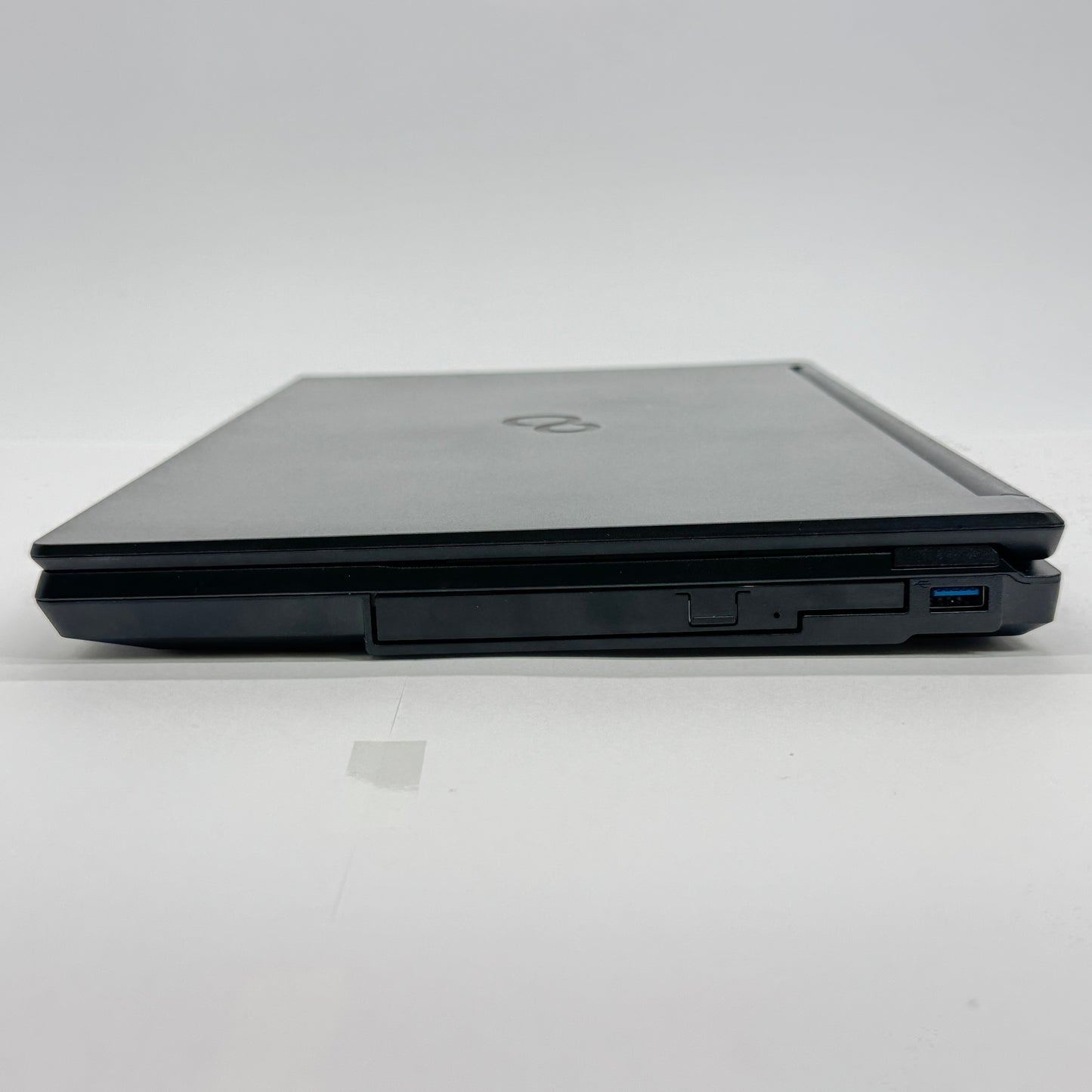 LIFEBOOK A5513/NX i5 1235U 8GB 256GB Windows11Pro バッテリー最大容量99% 【C6609-80】