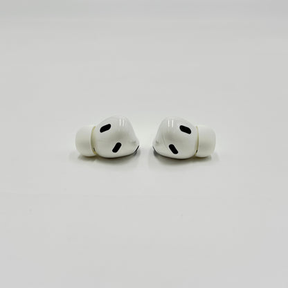 美品 Apple 純正 AirPods Pro 第2世代 MagSafe充電ケース USB-C MTJV3J/A【C9272-60】