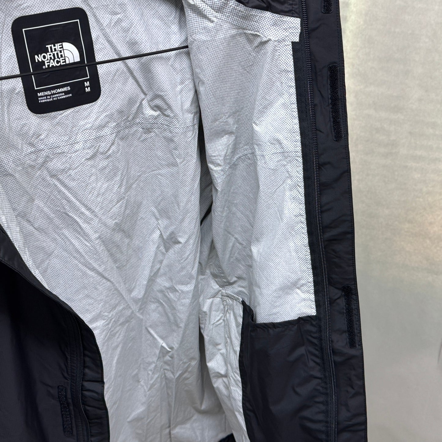 未使用 タグ付き THE NORTH FACE ノースフェイス Venture2 ベンチャージャケット　Mサイズ　ブラック【C7422】