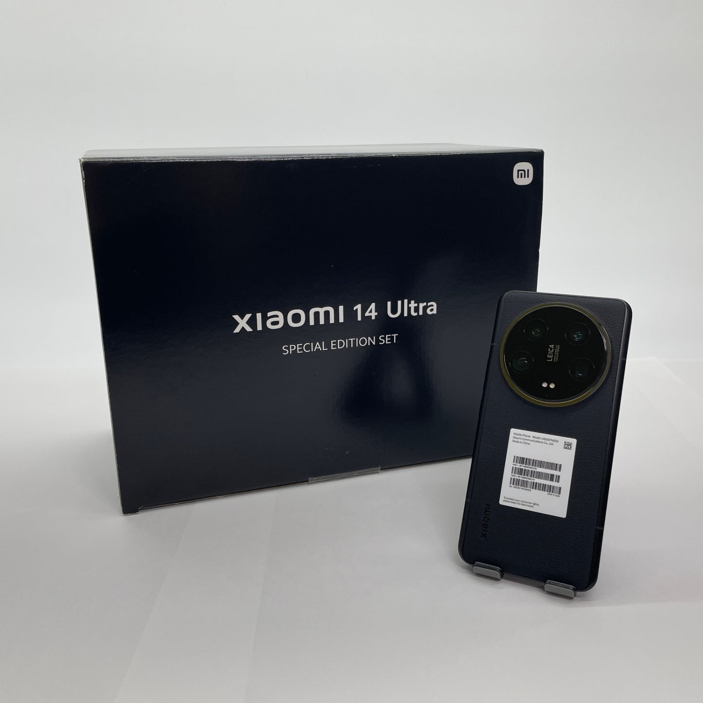 美品 Xiaomi 14 Ultra SPECIAL EDITION SET 本体(16GB/512GB)＋フォトグラフィーキット　【C4701-80】