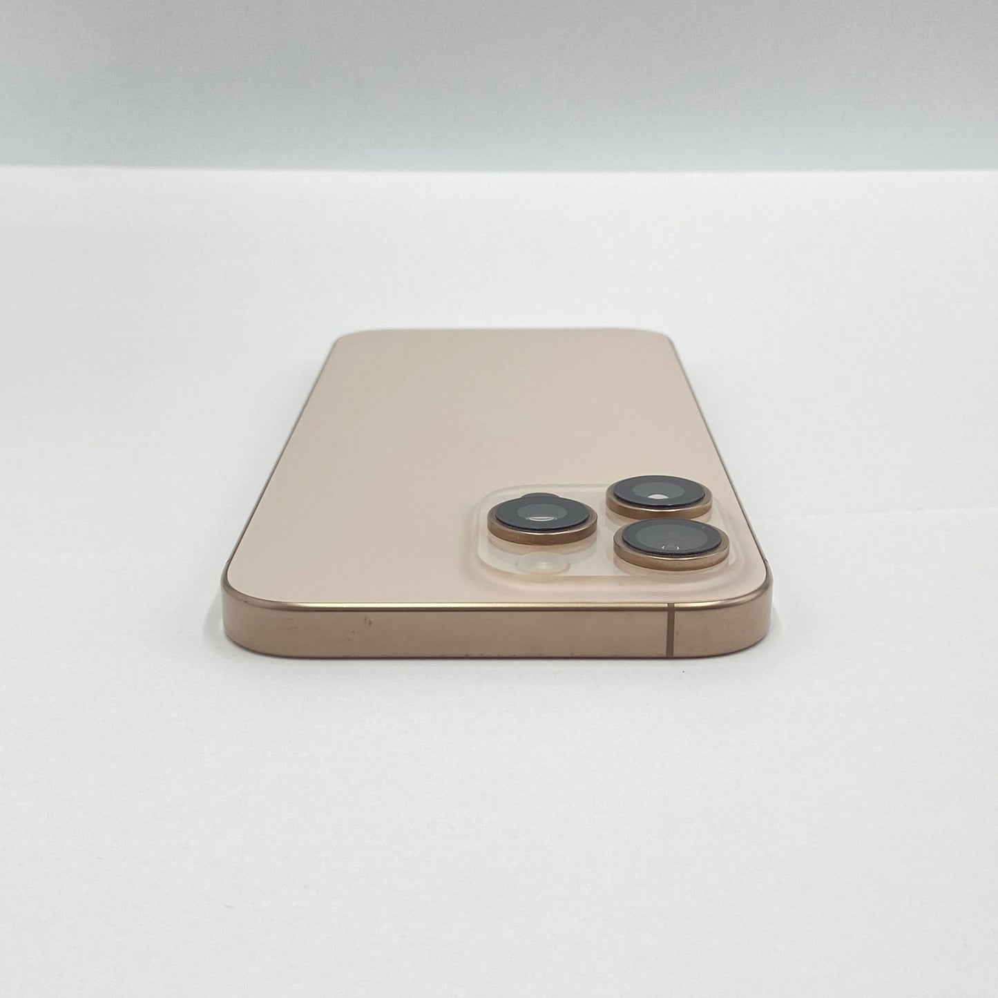 美品 iPhone 16 Pro Max 256GB SIMフリー MYWJ3J/A デザートチタニウム バッテリー最大容量100％ 【C6408】