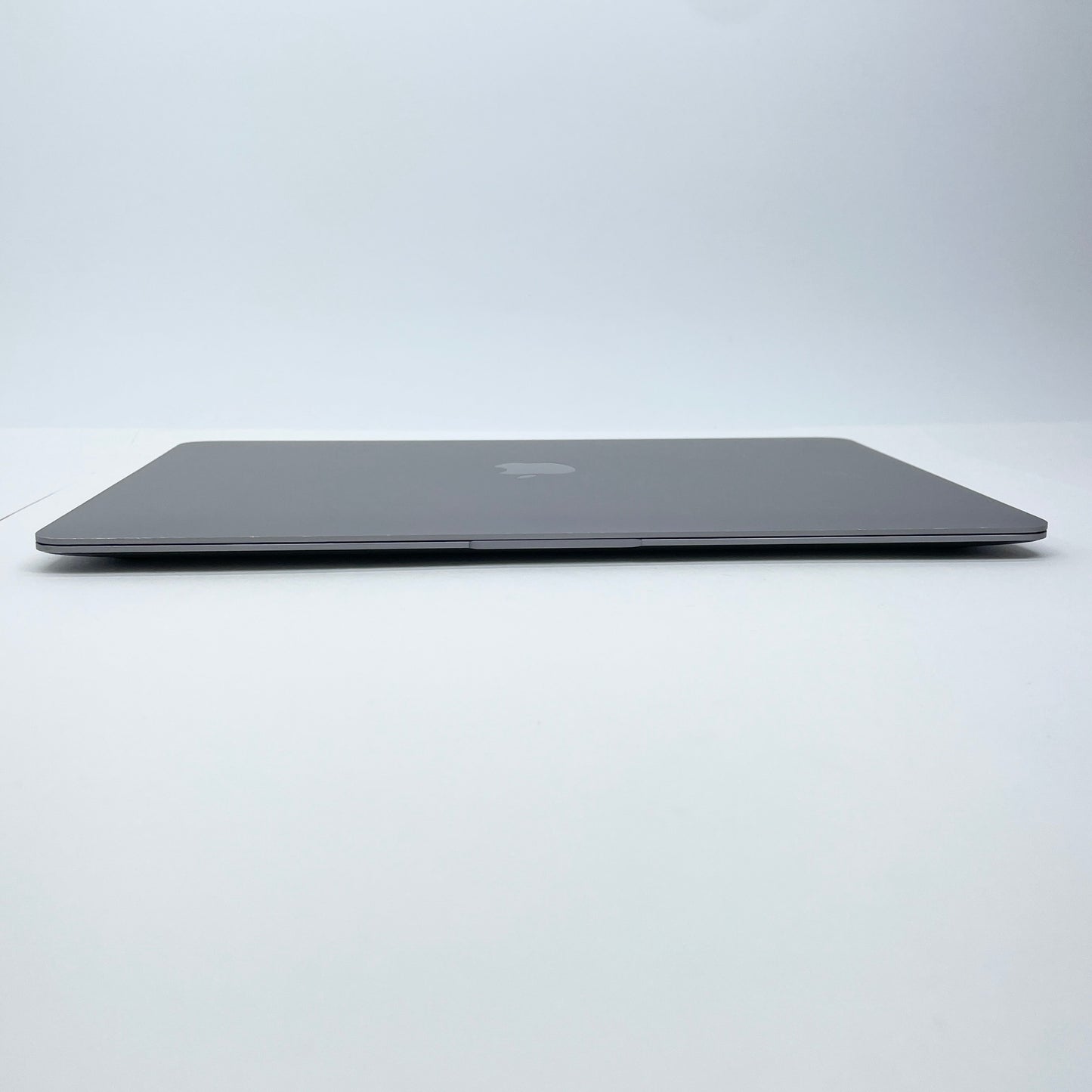 MacBook Air Retina 13インチ (Late 2020) Apple M1 8コア/8GB/SSD 256GB スペースグレイ MGN63J/A  バッテリー最大容量93% 【C8228-80】