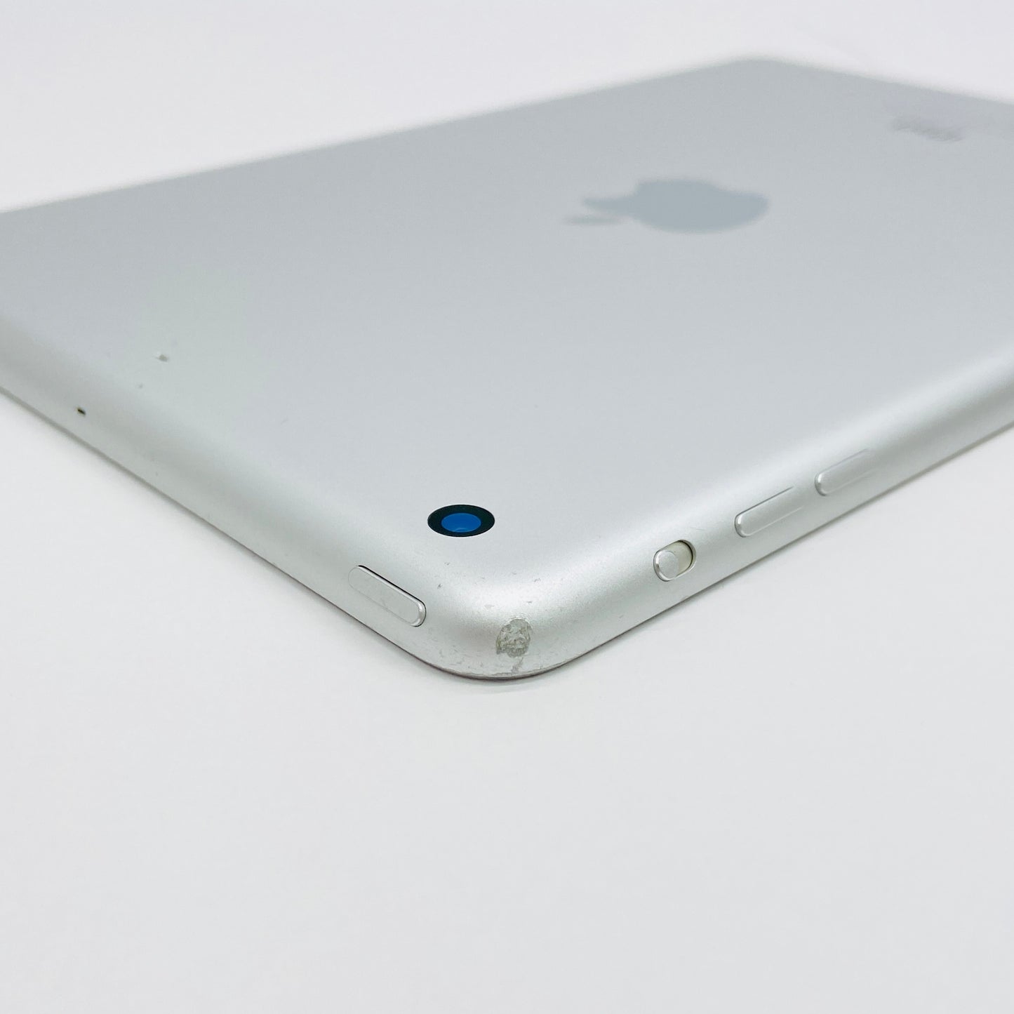 iPad mini 3 Wi-Fiモデル 64GB シルバー MGGT2J/A【C7023-60】