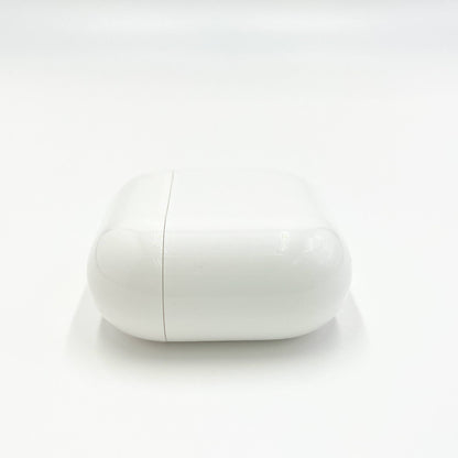 Apple アップル AirPods 4（ANC） アクティブノイズキャンセリング搭載モデル【C6748-C】