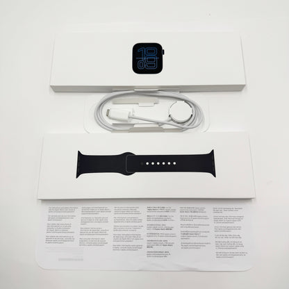 美品 Apple Watch SE 3 GPSモデル 44mm MEHQ4J/A ミッドナイトアルミ+ミッドナイトスポーツバンド M/L バッテリー最大容量100%【C8881-C】