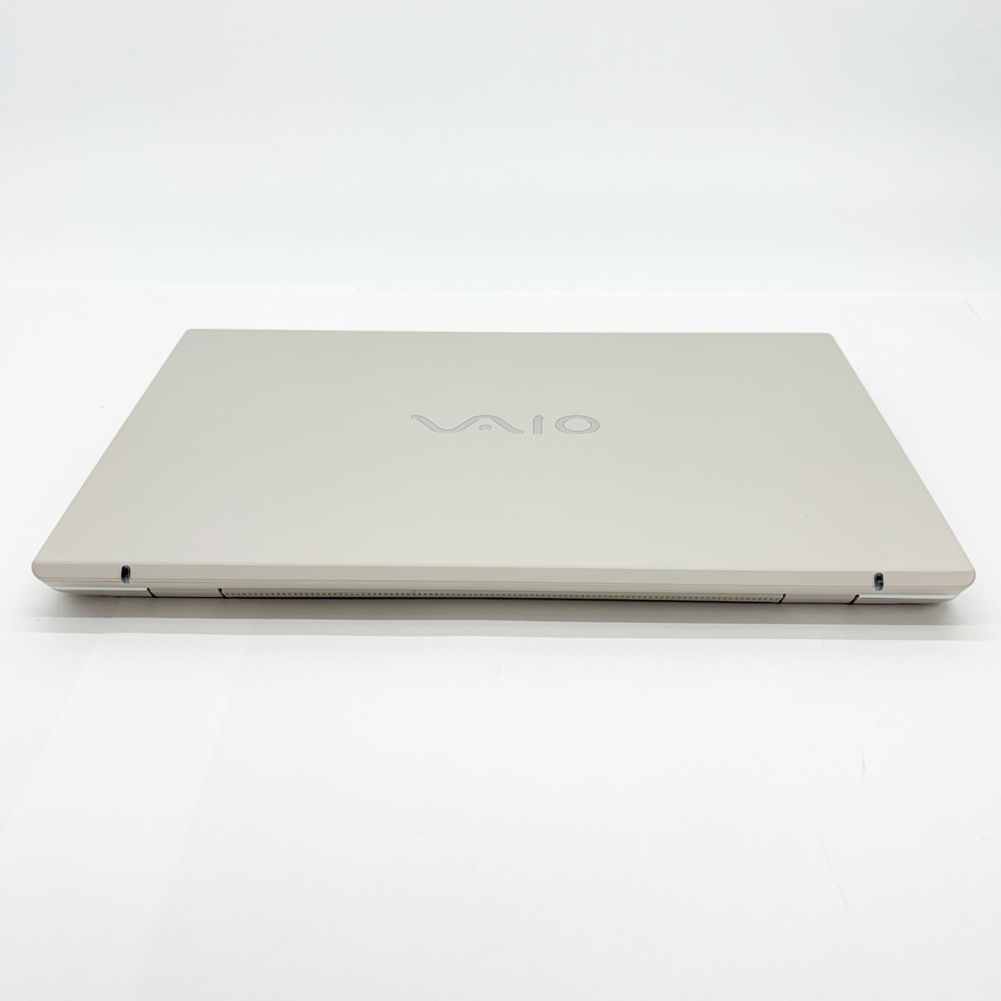 美品 VAIO F14 VJF1418 13th Gen Core i5-1334U 16GB SSD512GB ウォームホワイトWindows11 Pro バッテリー最大容量100%【C5611-80】