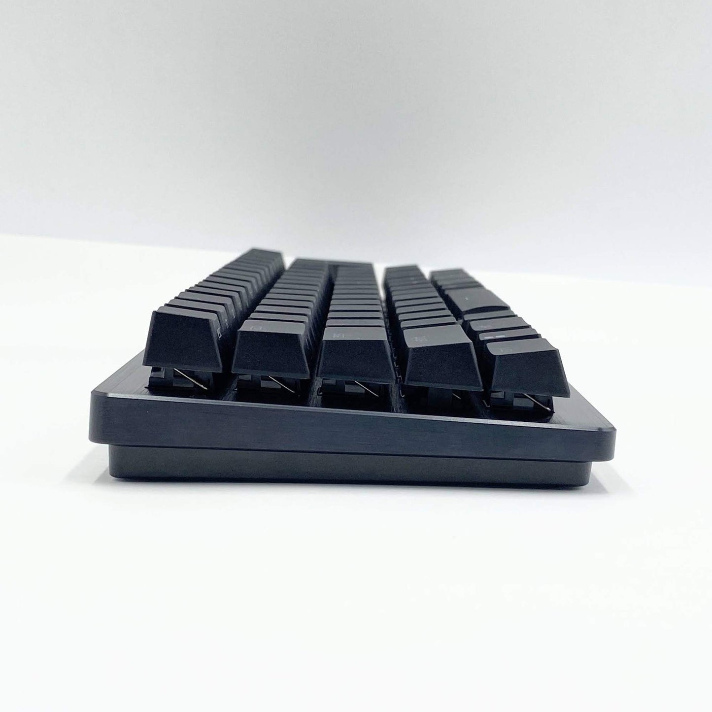 美品 Razer ラピッドトリガー 搭載 Huntsman V3 Pro Mini【C6760-60】