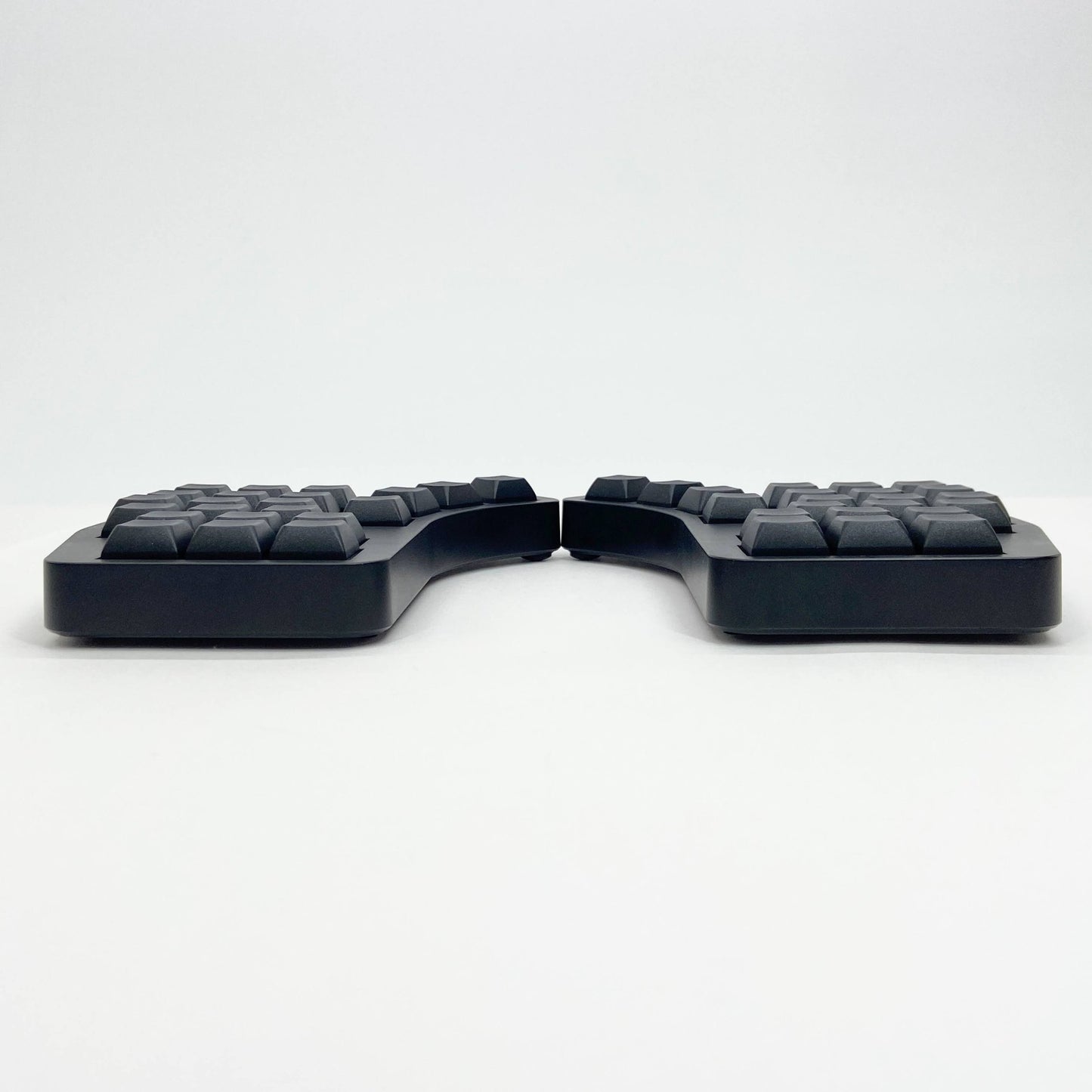 MOTHWING エルゴノミクスキーボード 分割キーボード【C6130-80】