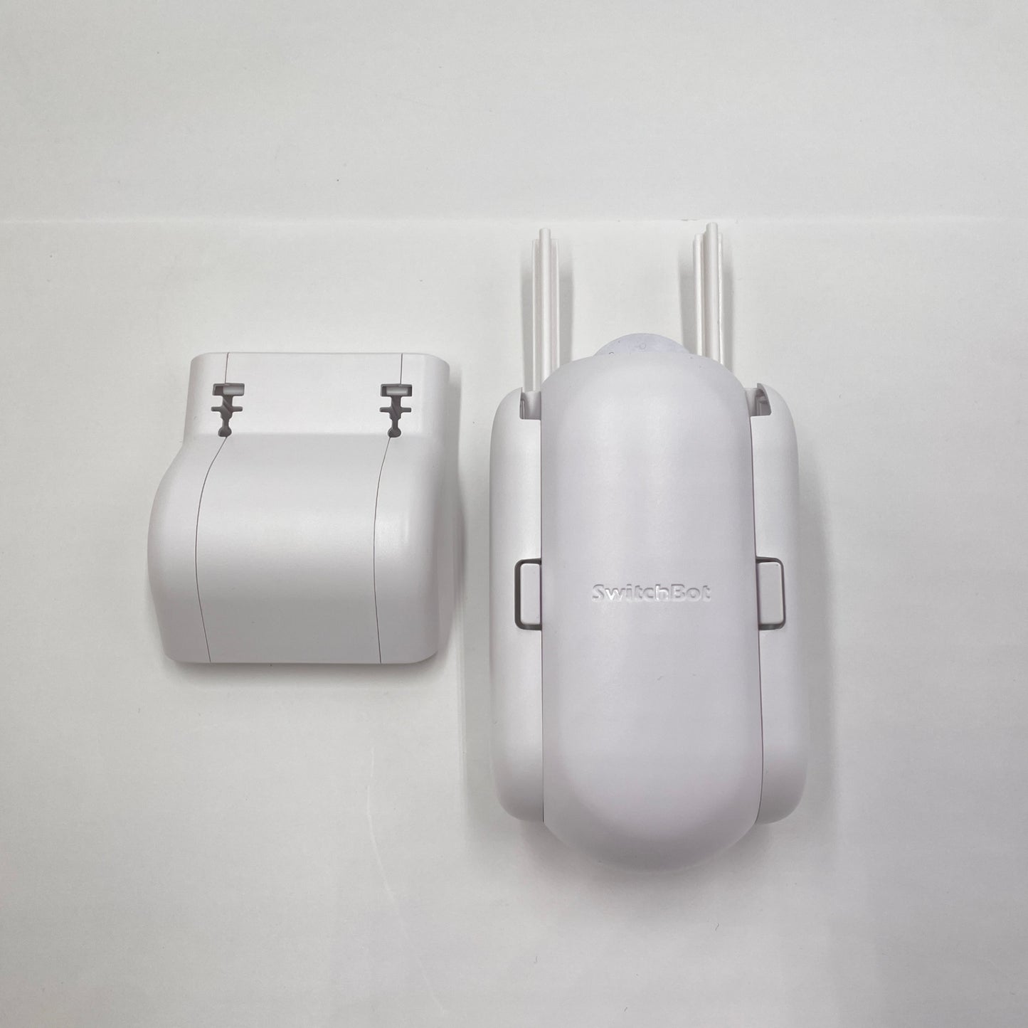 未使用 SwitchBot カーテン ポールタイプ スイッチボット W0701600-GH-RW(ホワイト) 【C5796-60】