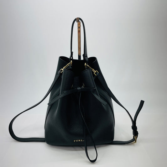 美品 FURLA フルラ レザー 本革製 巾着 2way ショルダーバッグ	【C5086】